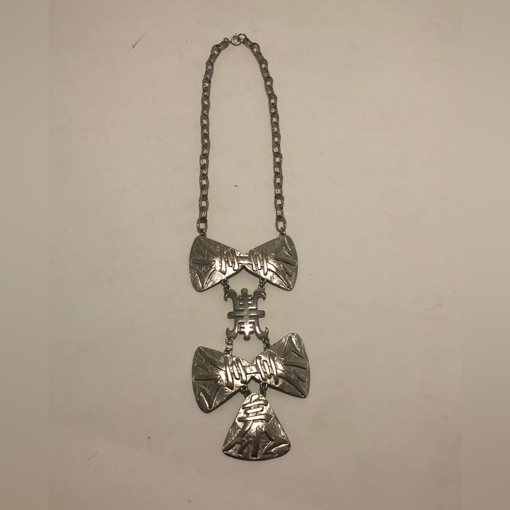 1970s Castlecliff Silver Tone Asian Pendant Statement Necklace